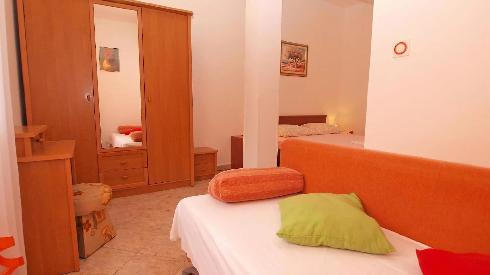 Apartment Ferienwohnung Fuer 5 Personen Ca 45 Qm In Pula, Istrien Istrische Riviera