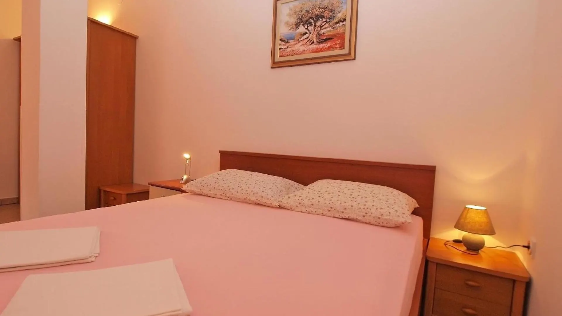 Apartment Ferienwohnung Fuer 5 Personen Ca 45 Qm In Pula, Istrien Istrische Riviera Croatia